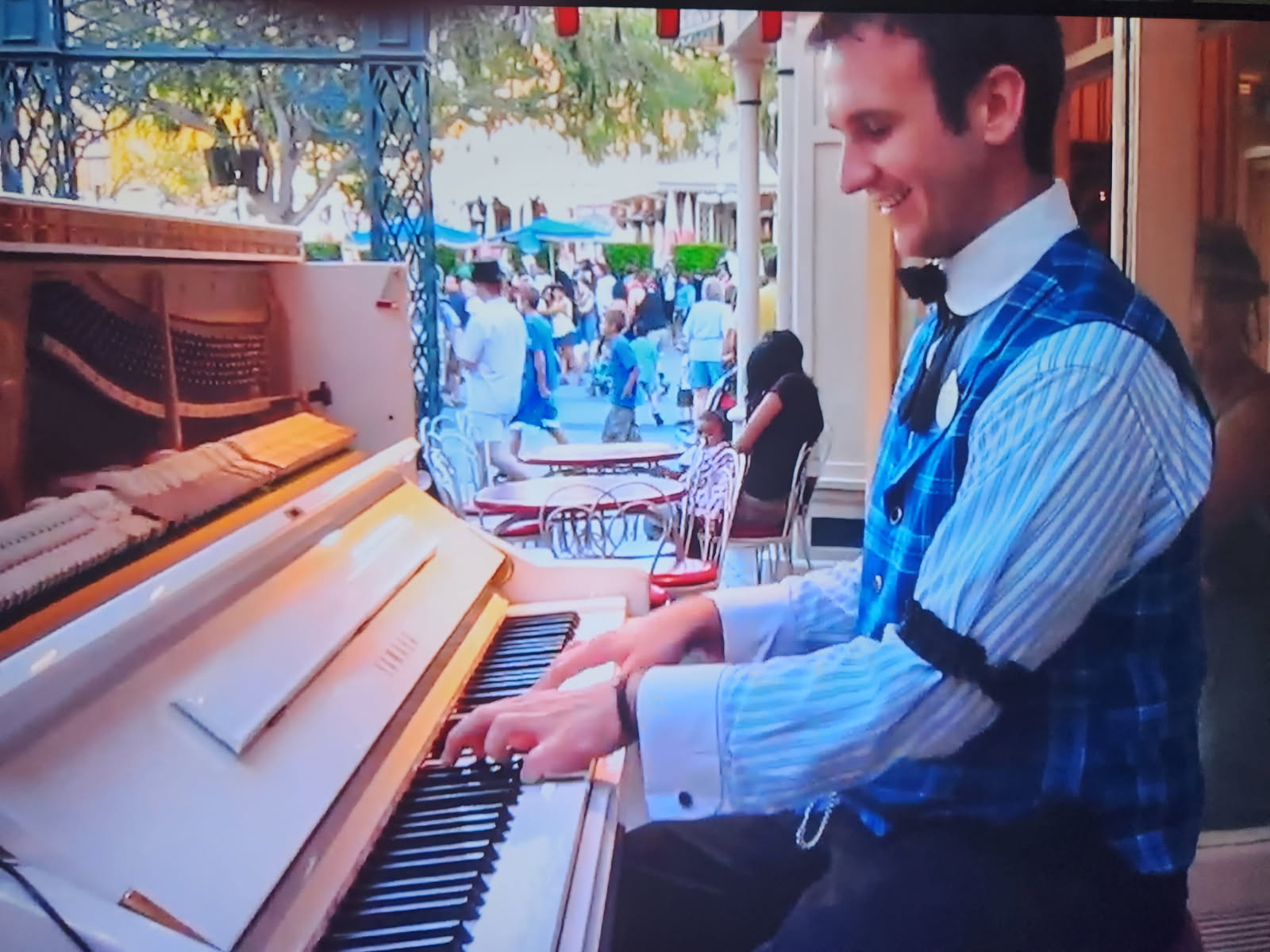 Jonny Many Disneyland